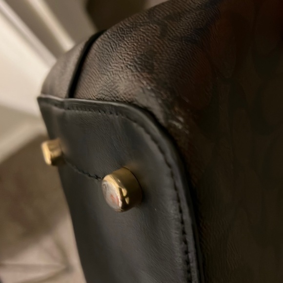 Coach Avenue Brown Carryall in Signature Canvas - Picture 5 of 16